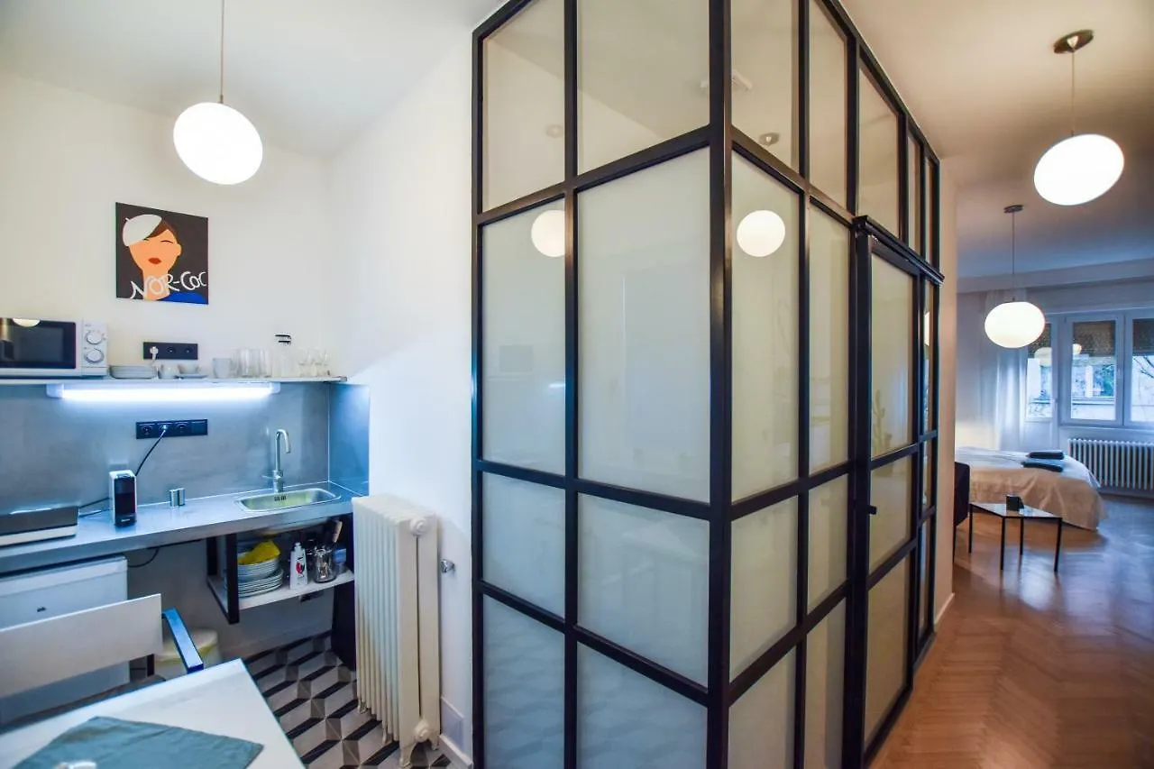 For Long-Term, Budget! Szovetseg Apartment In The Heart Of Budapest