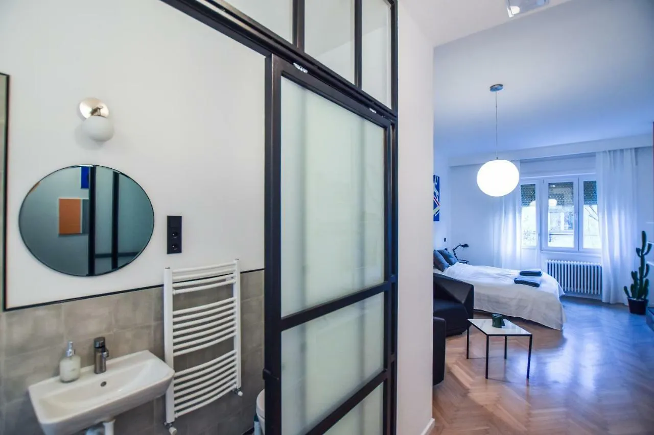 For Long-Term, Budget! Szovetseg Apartment In The Heart Of Budapest